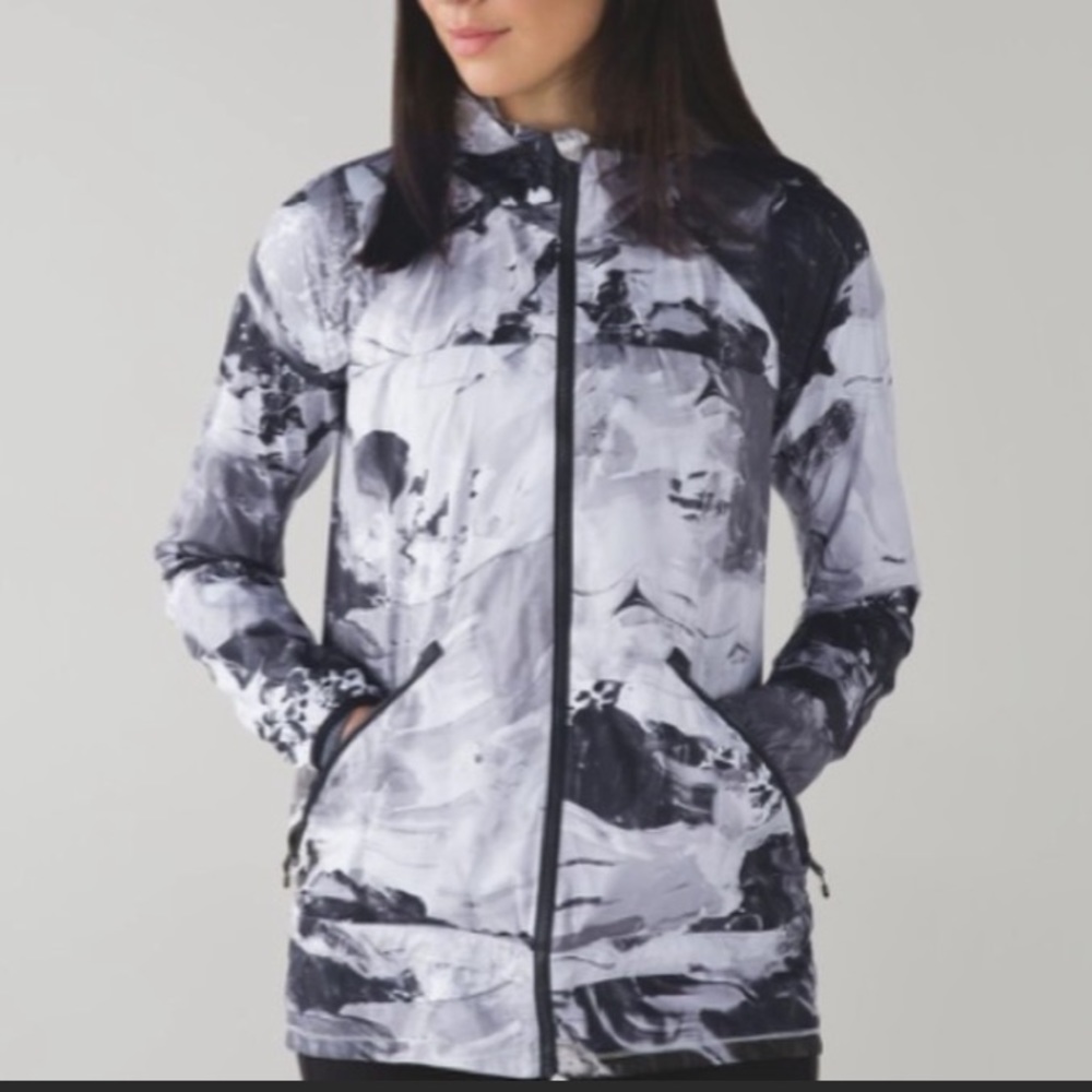 Lululemon Miss Misty Jacket II Size 4 Biggie Pigment Wave White Black Grey